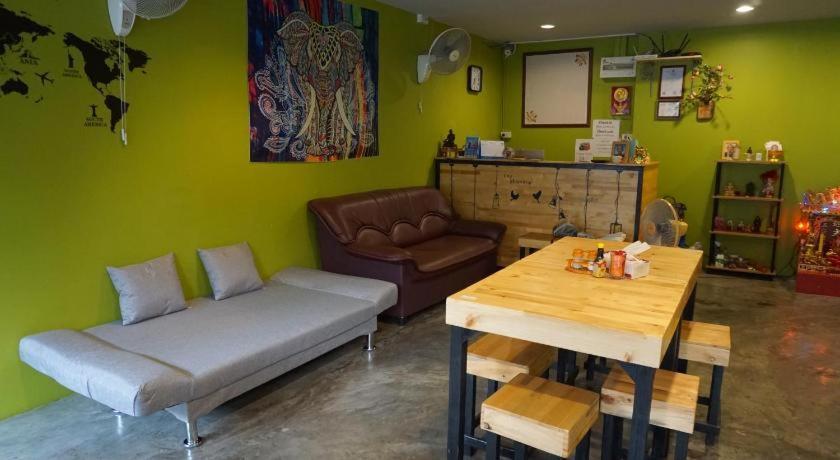 Oyo 730 Meedee Hostel Bangkok Dış mekan fotoğraf