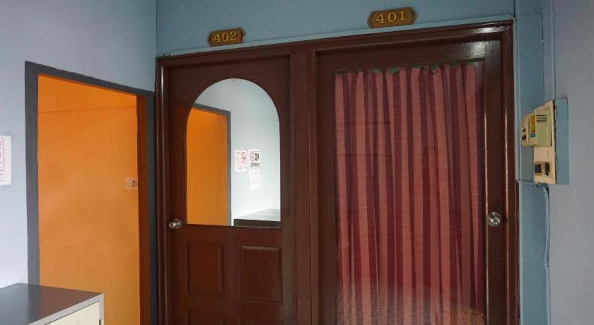 Oyo 730 Meedee Hostel Bangkok Dış mekan fotoğraf